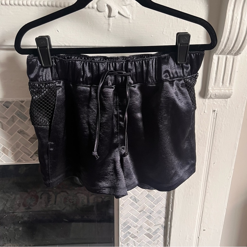 Nylora Satin-like Active Shorts